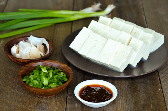 Tofu with Roasted Chili Paste | Tau Hu Nam Prik Pao | เต้าหู้น้ำพริกเผา