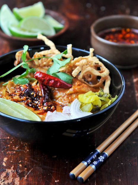 Northern Thai Curry Noodles | Khao Soi | ข้าวซอย