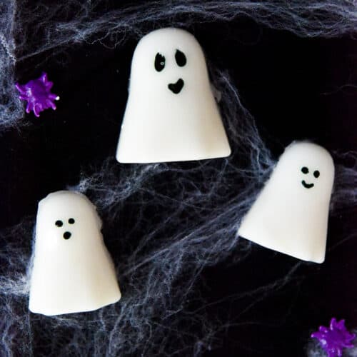 What Do Ghosts Love to Eat the Most? 7 Ghoulishly Good Recipes From Around  the Globe - Cocofloss