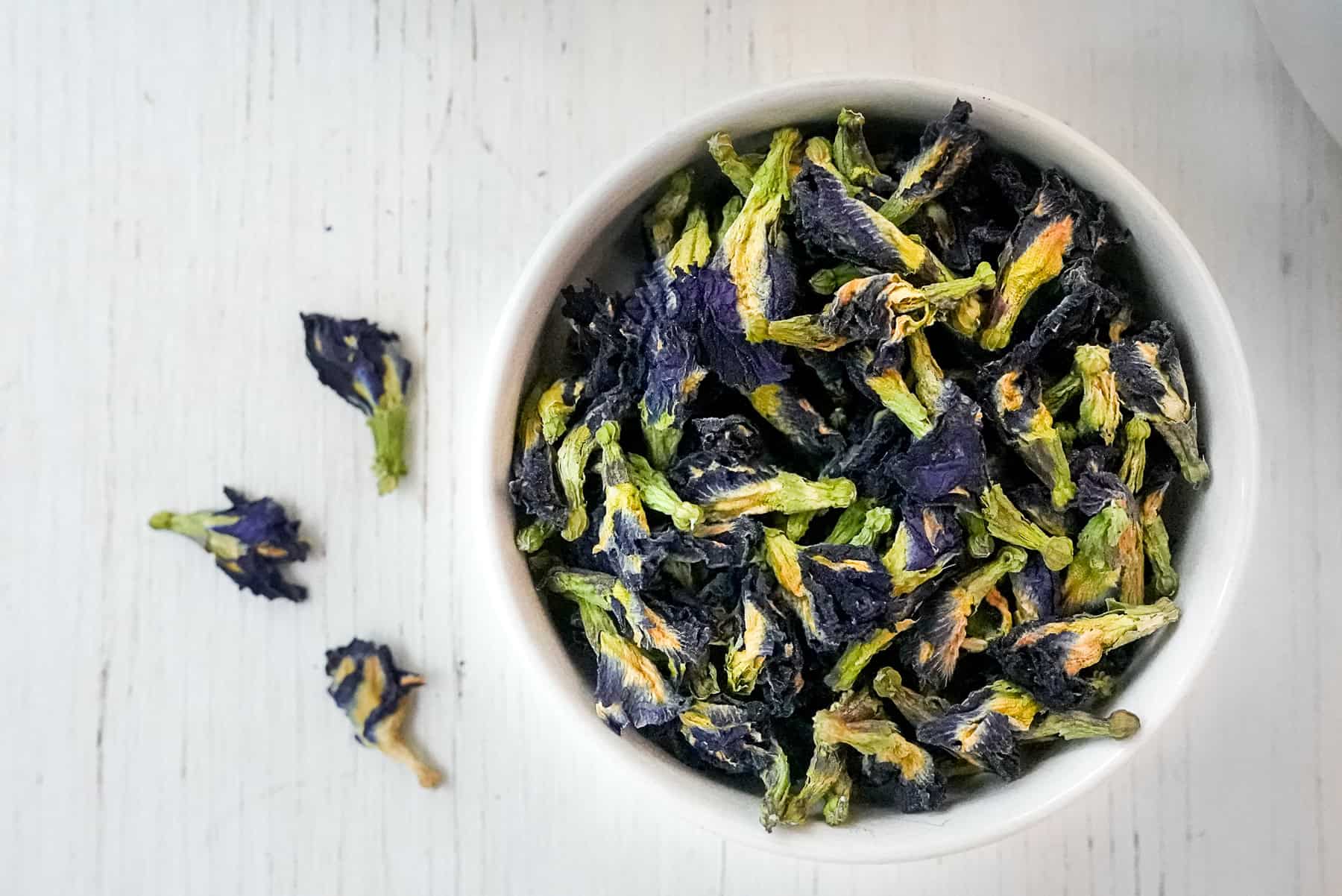 Dried butterfly pea